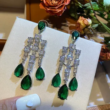 Elegante green gem pedra gota de água pingente de franja longa brincos tribunal vintage nicho de luxo banquete jóias