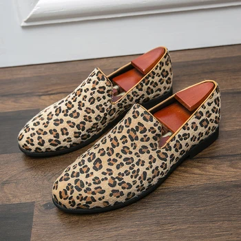 Mocassins Homens Sapatos de Camurça do Falso estampa de Leopardo Clássico Business Casual Partido Banquete Retro forma Simples Deslizamento Vestido de Sapatos CP027