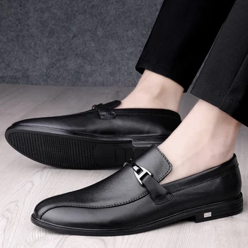 Negócios Mens Sapatos de Couro Genuíno de Alto Luxo Sapatos de Mens Slip-on Formal Sapatos Confortáveis e Macios Casuais Designer de Sapatos
